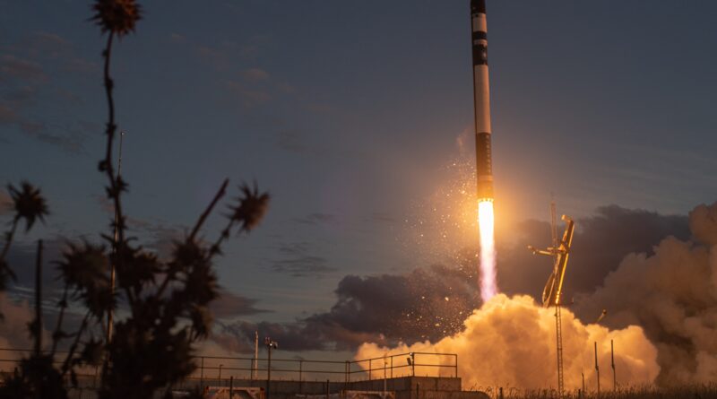 Prediction: Rocket Lab Gets New Neighbor in SpaceX | The Motley Fool